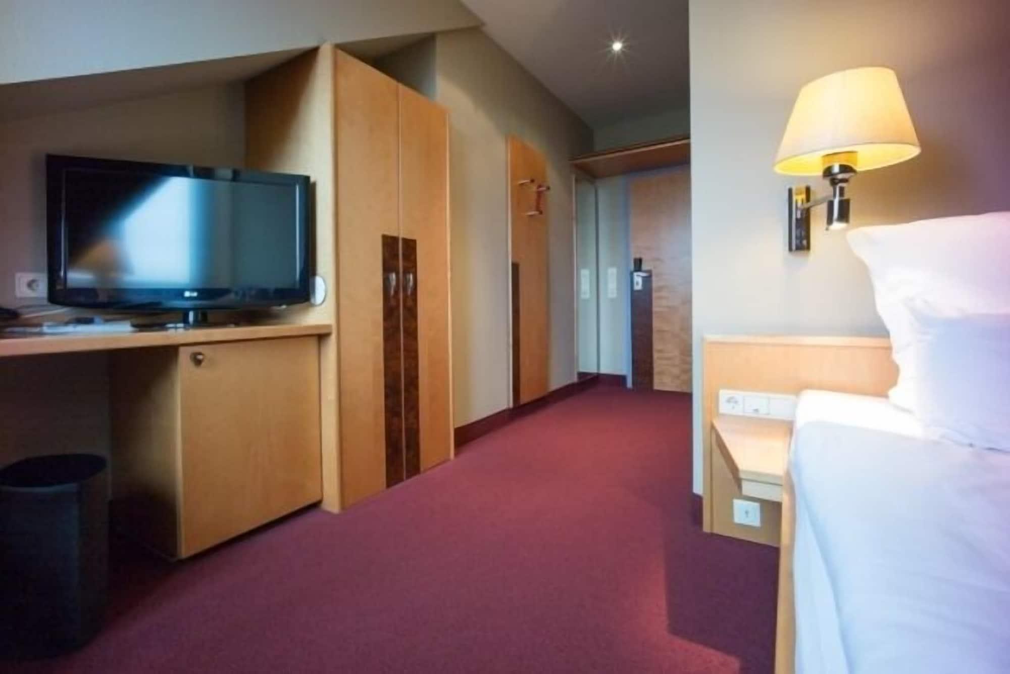 Hotel Gude Kassel Dış mekan fotoğraf